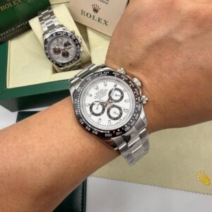 Rolex Daytona panda New 2025